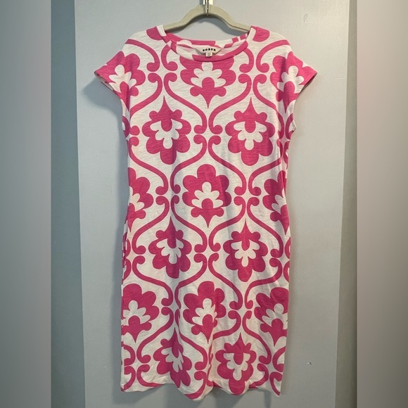 Boden, US women’s 6, pink and white patterned with pockets mini tshirt dress EUC - Picture 1 of 8